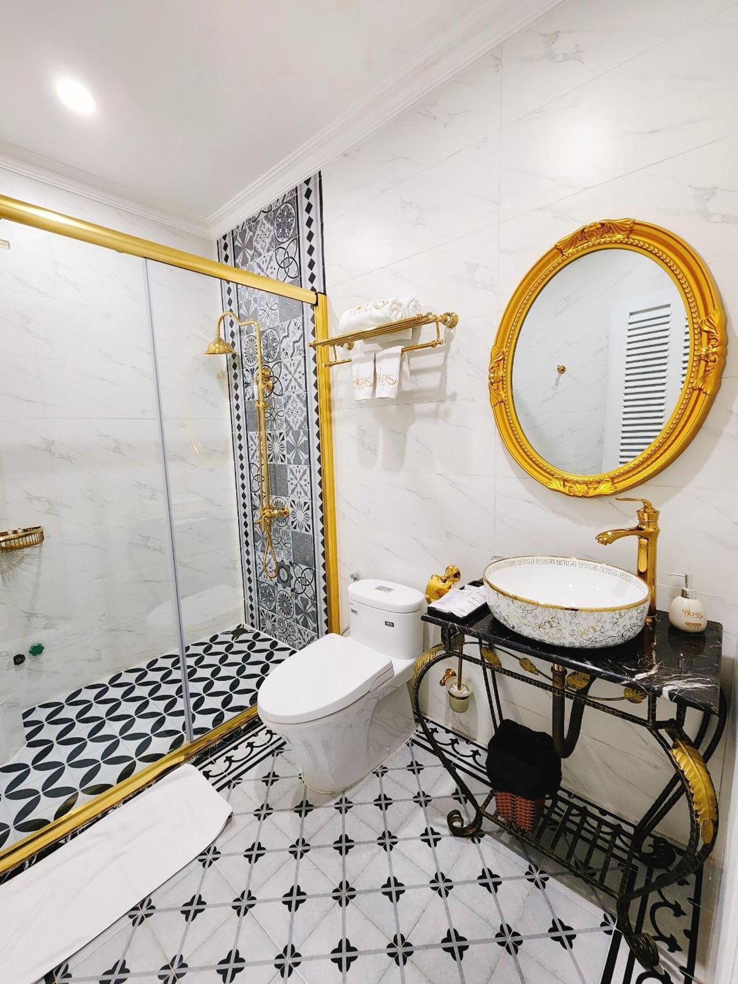Paris Hotel & Cafe Vĩnh Long Extérieur photo